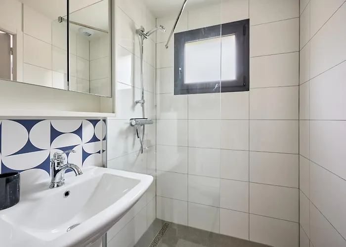 Margaux - Proche Du Port * بارنفيل-كارتريت